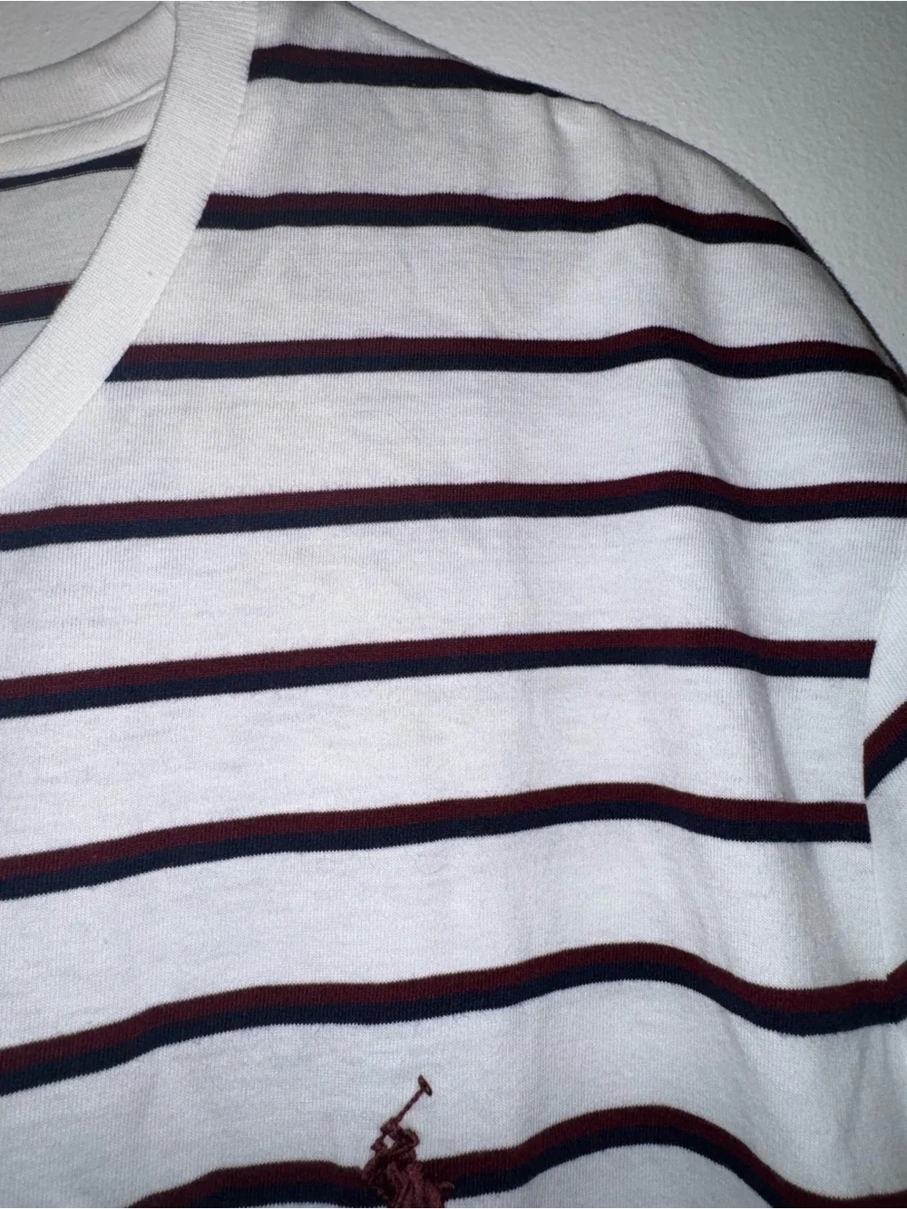 Polo Ralph Lauren Mens XL White Navy Burgundy Striped V-Neck Logo T-Shirt